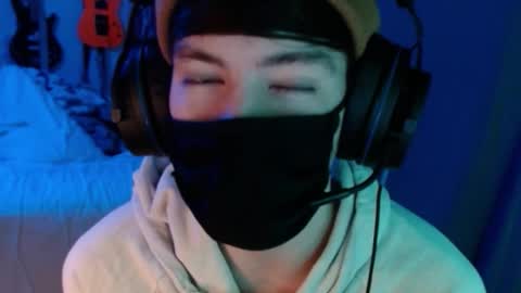 Snapshot of xxwhitefoxx chatting on November 11, 2025, 5:40 am David Fox online show from November 11, 2025, 5:40 am