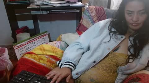 Snapshot of xxx_morena chatting on February 25, 2025, 3:38 pm LILI online show from February 25, 2025, 3:38 pm