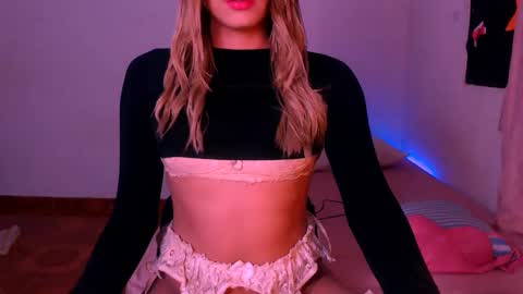 Snapshot of xxxanonymousloverxxx chatting on December 31, 2024, 6:05 am Chiara online show from December 31, 2024, 6:05 am