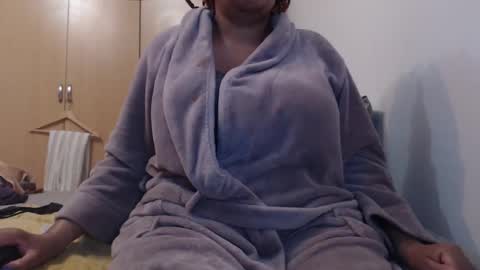 Ayanda online show from March 2, 2025, 8:07 pm