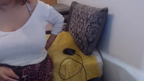 Ayanda online show from October 7, 2025, 4:26 pm