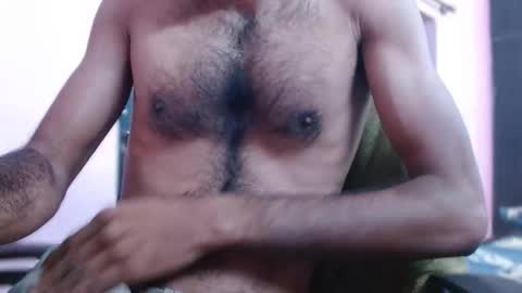 Snapshot of xxxcool_dude chatting on November 4, 2025, 7:13 pm Prince online show from November 4, 2025, 7:13 pm