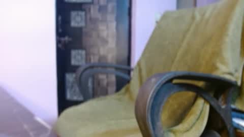 Snapshot of xxxcool_dude chatting on November 6, 2025, 1:06 am Prince online show from November 6, 2025, 1:06 am