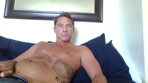 Snapshot of xxxelentdick chatting on March 9, 2025, 10:52 pm deeeeznutz online show from March 9, 2025, 10:52 pm