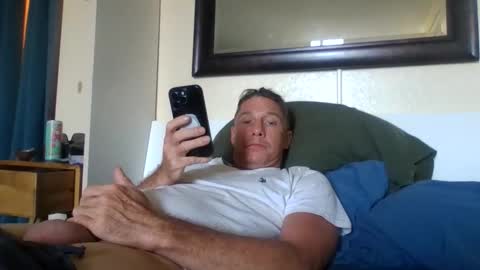 deeeeznutz online show from May 5, 2026, 6:27 pm