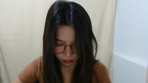 inday pinay online show from November 6, 2025, 3:02 pm