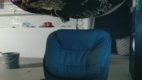 xxxjrstrokesxxx online show from February 19, 2025, 1:40 am