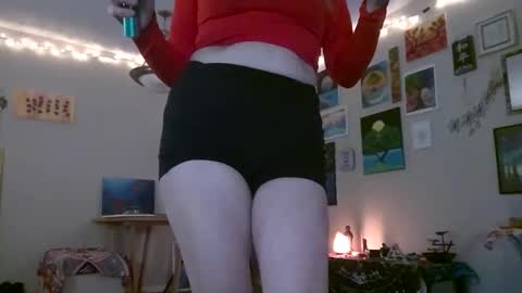 Lola online show from December 14, 2025, 3:23 am