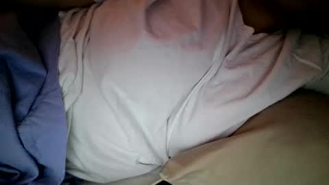 Snapshot of xxxmooui chatting on May 7, 2026, 3:45 am Elle online show from May 7, 2026, 3:45 am