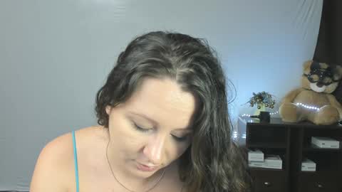 Snapshot of xxxsweet_kissssxxx chatting on January 14, 2025, 3:01 am Melany online show from January 14, 2025, 3:01 am