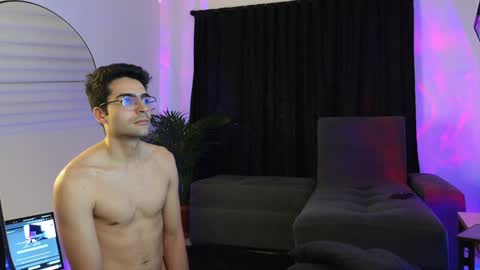 July and Fer online show from December 7, 2024, 11:07 am