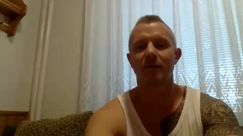 xyloreto80 online show from November 29, 2025, 2:31 pm