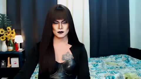 Snapshot of xyournightmarequeenx chatting on September 20, 2025, 3:57 pm QueenMarina online show from September 20, 2025, 3:57 pm