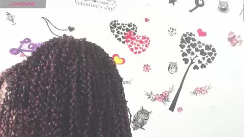 yailin_04 online show from May 2, 2026, 5:07 pm