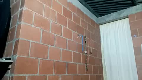 Yajz online show from October 6, 2025, 1:03 am