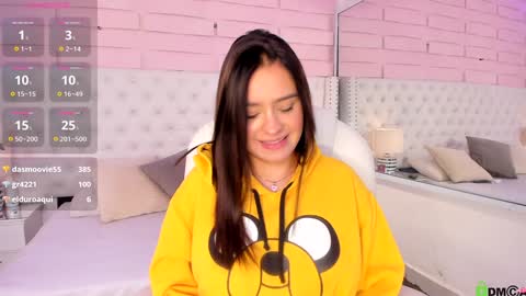 Snapshot of yaky_ chatting on January 25, 2025, 1:54 am Yakeline online show from January 25, 2025, 1:54 am