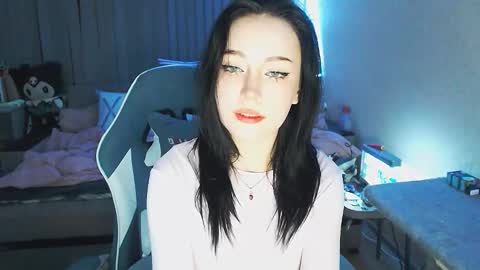 Yami online show from November 12, 2025, 8:30 pm