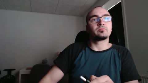 YamilLamal online show from November 25, 2025, 11:54 am