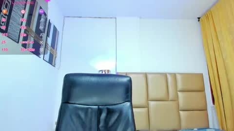 Naomi online show from September 14, 2025, 7:35 pm