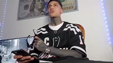 Snapshot of yanfranko420 chatting on March 27, 2026, 5:57 am Yan online show from March 27, 2026, 5:57 am