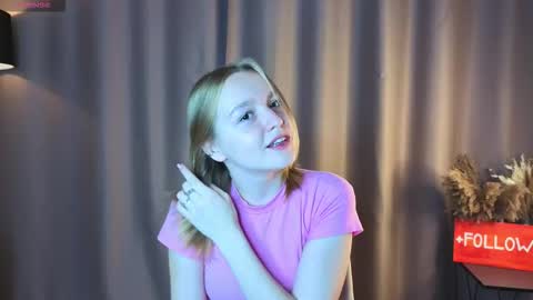 Kate online show from September 18, 2025, 1:13 pm