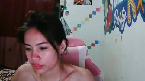 Snapshot of yannifayeee chatting on November 4, 2025, 6:07 pm Yanni online show from November 4, 2025, 6:07 pm