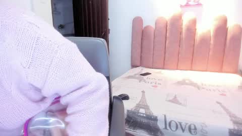 yara10_ online show from April 21, 2026, 11:49 am
