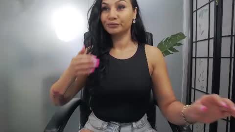 Yara online show from July 15, 2026, 3:45 am