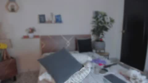 Snapshot of yarirose chatting on July 8, 2026, 4:00 pm Yary online show from July 8, 2026, 4:00 pm