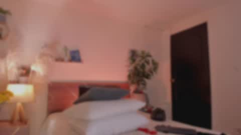 Snapshot of yarirose chatting on July 10, 2026, 4:31 pm Yary online show from July 10, 2026, 4:31 pm
