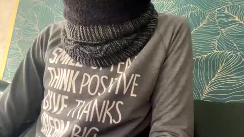 yasarsimo99154258 online show from February 4, 2026, 12:44 pm