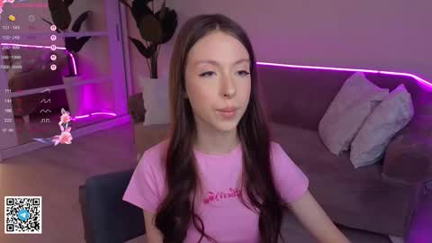 Yasmin online show from December 14, 2025, 6:41 am