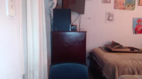 Snapshot of yasmin_love85 chatting on November 28, 2025, 2:53 pm yasmin_love85 online show from November 28, 2025, 2:53 pm