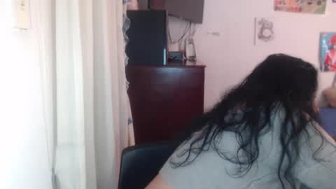 Snapshot of yasmin_love85 chatting on April 23, 2026, 2:08 pm yasmin_love85 online show from April 23, 2026, 2:08 pm
