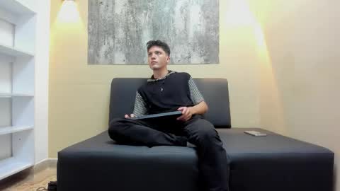 Yatson online show from March 27, 2026, 8:52 pm