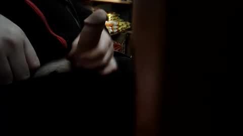 yay31 online show from November 15, 2025, 2:42 am