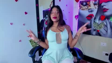YAYA online show from July 10, 2026, 11:57 am