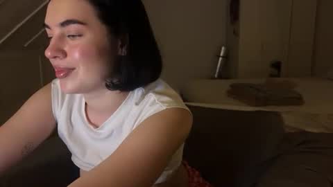 Snapshot of yeahrina chatting on October 2, 2025, 8:49 pm rina online show from October 2, 2025, 8:49 pm