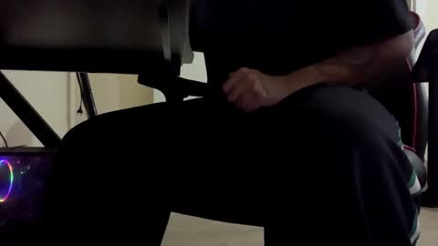 Snapshot of yebooo99518 chatting on October 19, 2025, 5:35 pm yebooo99518 online show from October 19, 2025, 5:35 pm