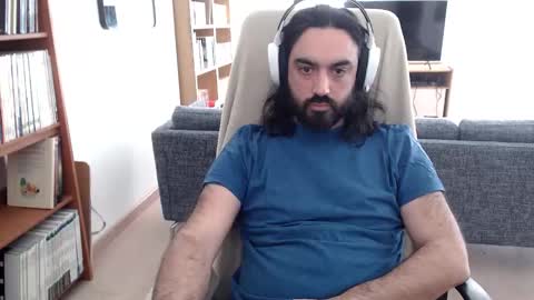 yeeaahoo online show from April 3, 2026, 8:12 am