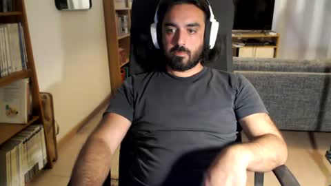 yeeaahoo online show from July 25, 2026, 7:22 pm