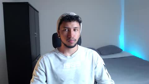 yeff online show from September 29, 2025, 1:11 am