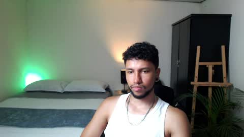 yeff online show from May 19, 2026, 11:44 pm