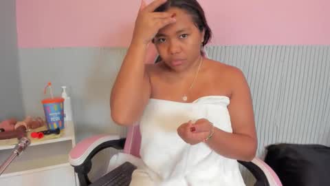 yeika_foxy online show from February 13, 2026, 11:39 am