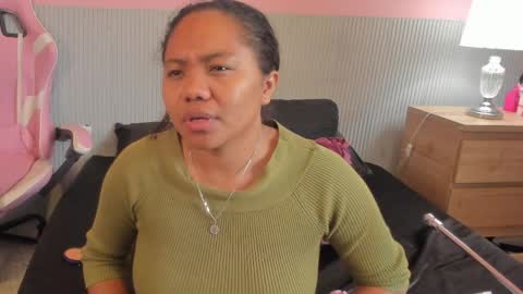 yeika_foxy online show from April 1, 2026, 11:33 am