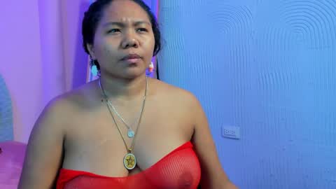 yeika_foxy online show from May 27, 2026, 11:18 am