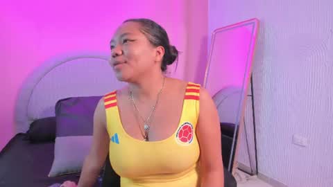 yeika_foxy online show from June 17, 2026, 11:23 am
