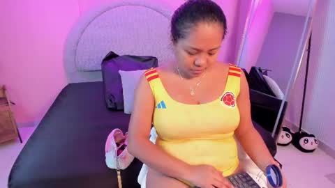 yeika_foxy online show from June 27, 2026, 11:26 am
