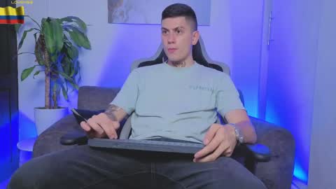 YEIKO ROMERO online show from April 12, 2026, 9:25 am