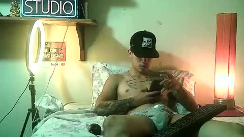yeisoncastellanos1999 online show from May 28, 2026, 5:43 pm